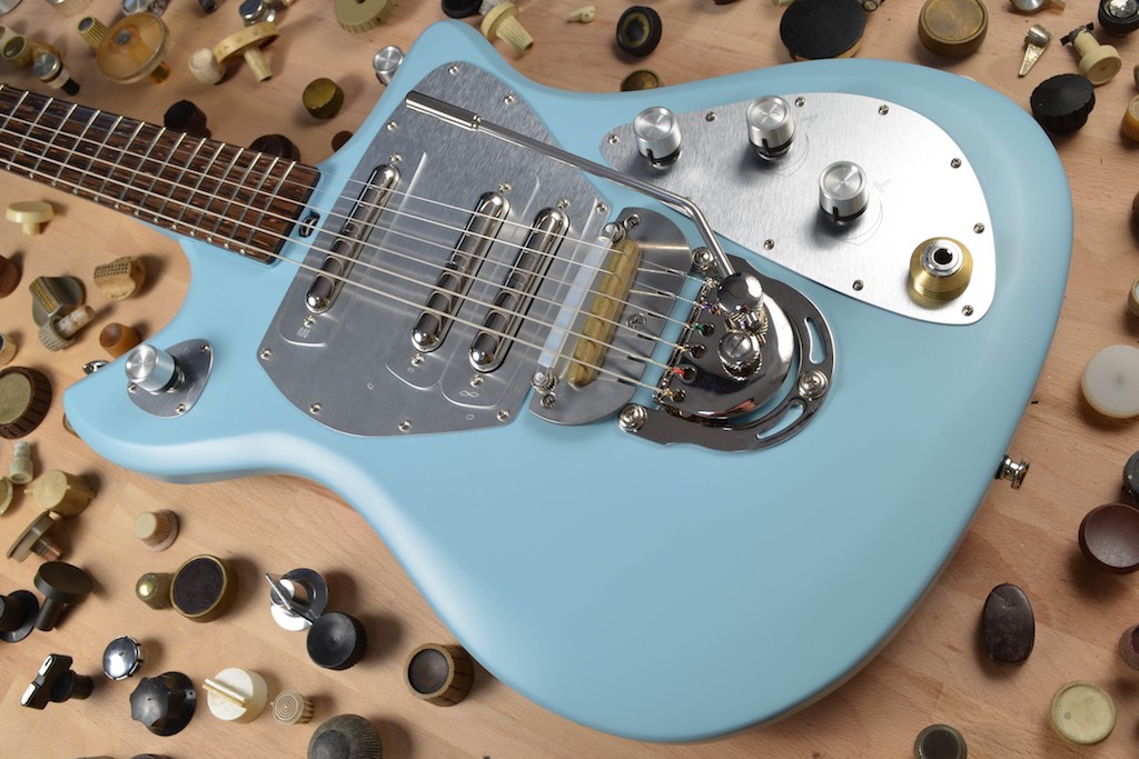 baranik-guitars-instrument-photo-2